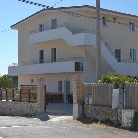 Villa Uria Ischitella Esterno foto